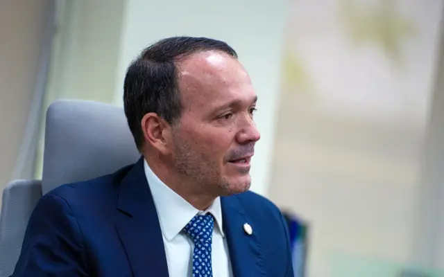 El ministro de Seguridad de El Salvador, Gustavo Villatoro.