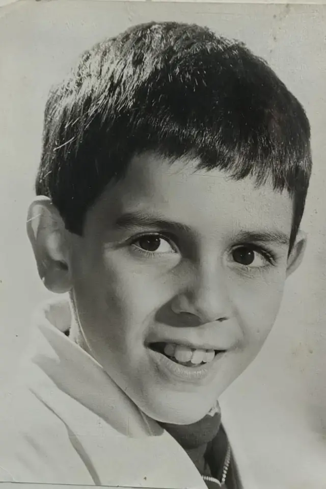 Esta es un de las pocas fotografías que la familia conserva de la infancia de Diego Fernández.