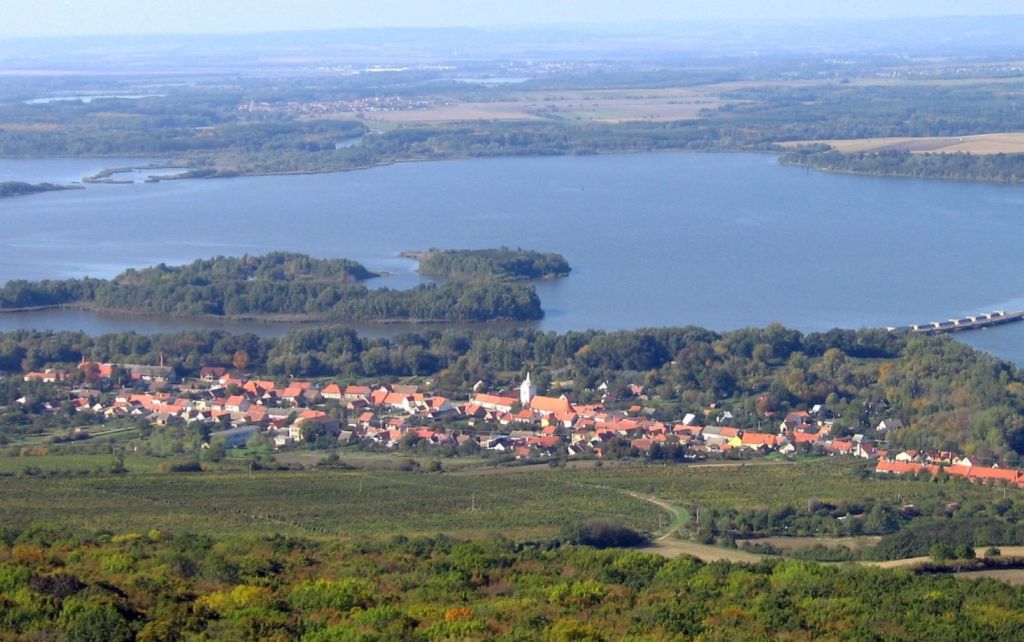 Fotohrafía panorámica de Dolní Věstonice