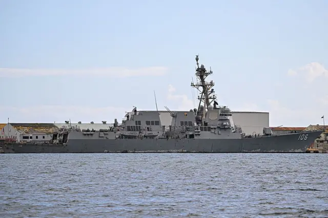 Buque militar estadounidense en Puerto Rico, fotografiado este 2 de diciembre. 