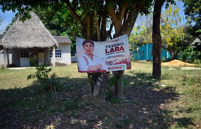 Un afiche de la asesinada candidata a alcaldes Yesenia Lara