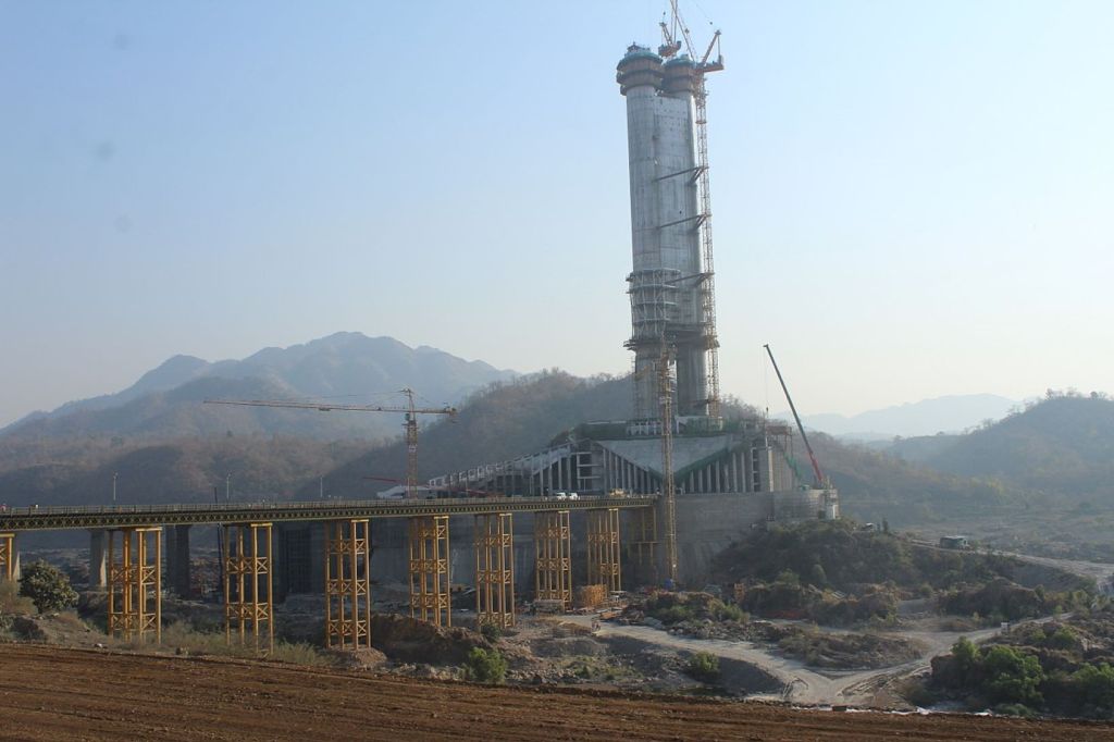 Construcción de la Estatua de  la Unidad en India 