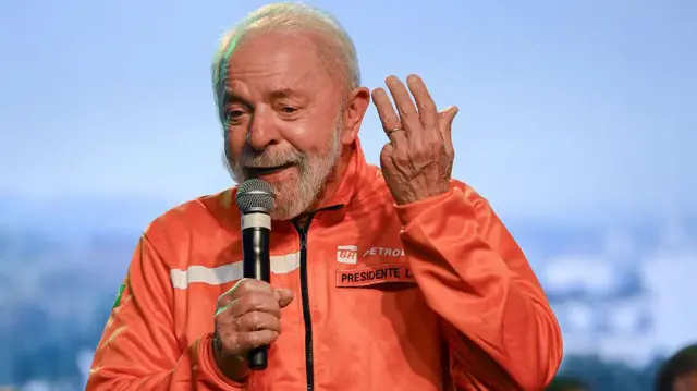 El presidente de Brasil, Luiz Inácio Lula da Silva, en la refinería Duque de Caxias de Petrobras, estado de Río de Janeiro.