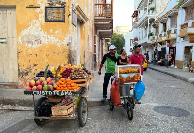 Colombianos en la calle.