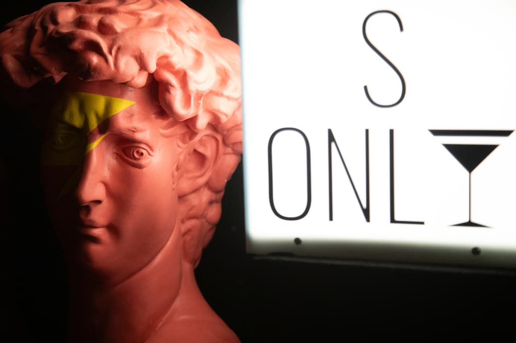 cocteles mixología employees only