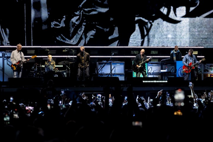 Oasis en pleno, en vivo en su gira de reunión. Foto: AP
