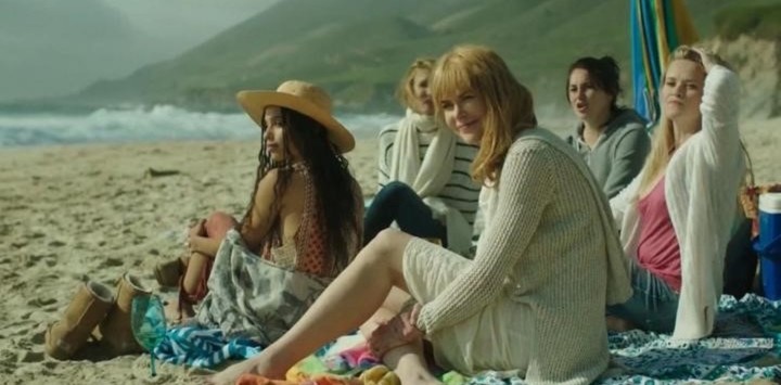 La playa, ese lugar en el que los personajes de Nicole Kidman y su grupo construyen sus mentiras como castillos de arena.