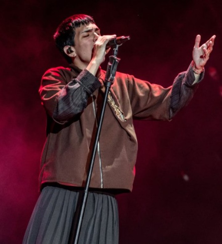 Milo J en vivo en uno de sus dos Vélez. Foto: X