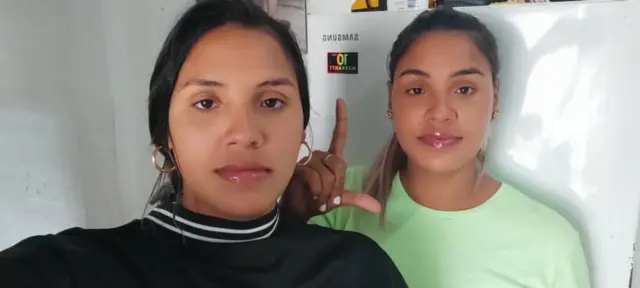 Lisdiani y su hermana gemela, Lisdani