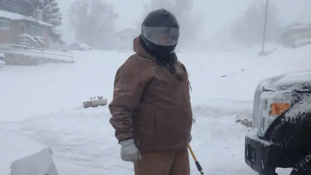 Chris, durante el invierno, en Wyoming