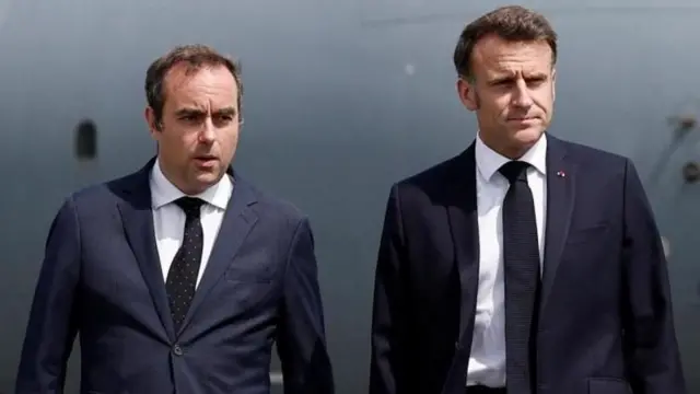 Lecornu y Macron. 