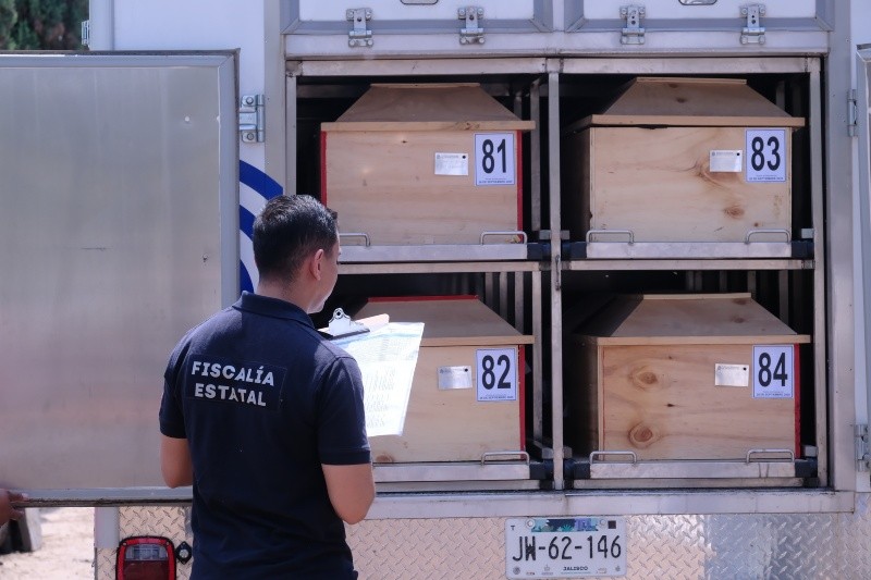 El IJCF cubrió los gastos generados en el Registro Civil para la expedición de las actas de defunción y anotaciones marginales. ESPECIAL / Seguridad Jalisco El IJCF cubrió los gastos generados en el Registro Civil para la expedición de las actas de defunción y anotaciones marginales. ESPECIAL / Seguridad Jalisco