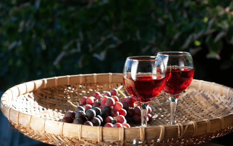 Las pieles de uva tienen un impacto no solo en el sabor sino en la reacción química del cuerpo. CANVA Las pieles de uva tienen un impacto no solo en el sabor sino en la reacción química del cuerpo. CANVA