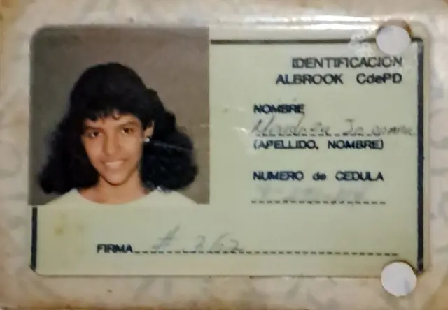 Documento de identificación de Jovana para ingresar a Albrook.