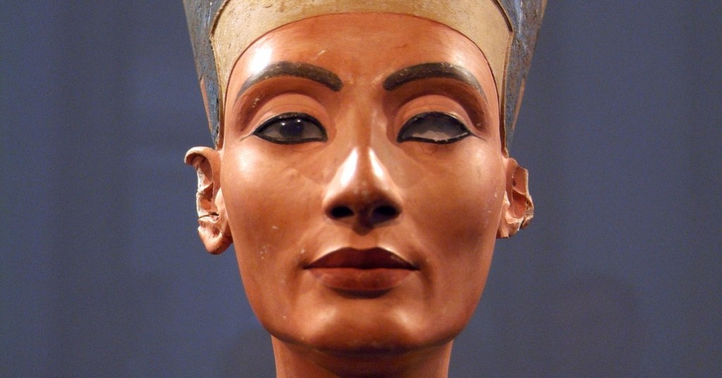 Busto de Nefertiti