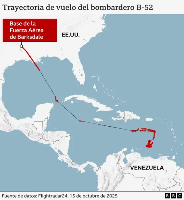 Mapa que muestra la ruta de vuelo de los bombarderos estadounidenses B-52 que salieron de Estados Unidos y volaron cerca de la costa de Venezuela en octubre.