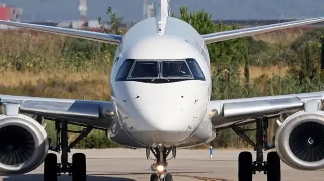 Avión