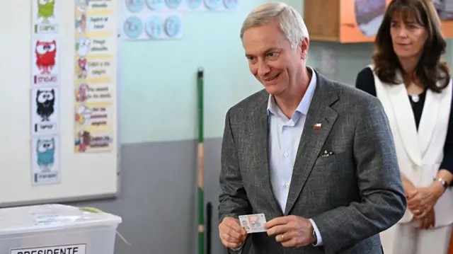 José Antonio Kast es el favorito de la derecha para avanzar a la segunda vuelta.