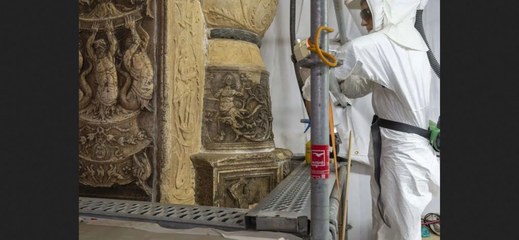 Restauración del portal del Palacio Stanga