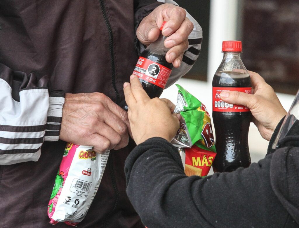 prohibición de comida chatarra en las escuelas