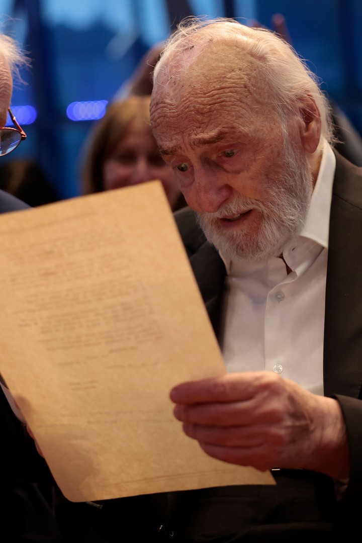 Héctor Alterio en un homenaje en su honor en el CCK, en Buenos Aires. Foto EFE