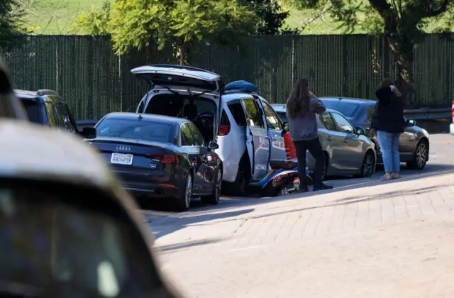 Vecinos de Los Ángeles que han debido dejar sus casas