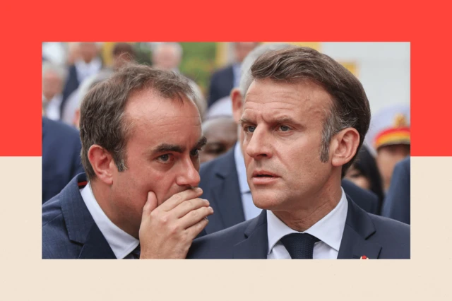 El presidente Emmanuel Macron habla con Sebastien Lecornu. 