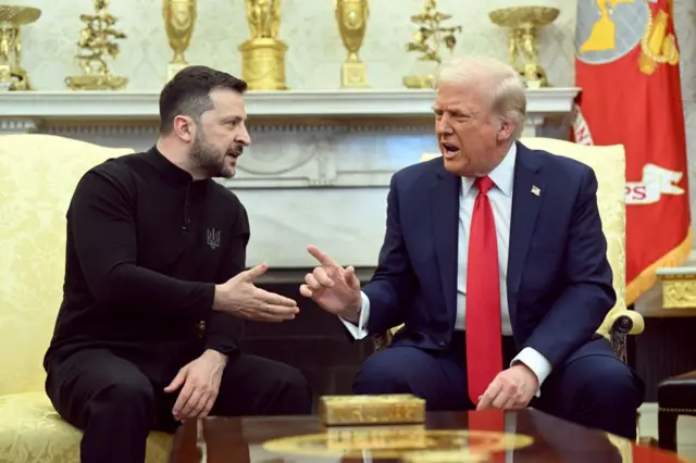 Volodymyr Zelensky y Donald Trump discuten en el Despacho Oval