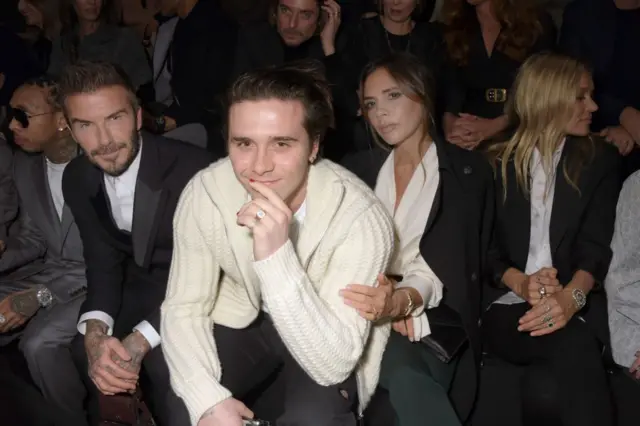 David, Brooklyn y Victoria Beckham