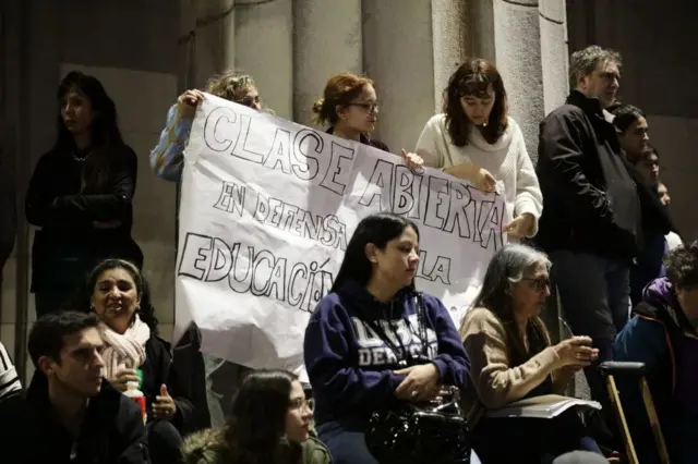 Estudiantes en defensa de la educación gratuita.