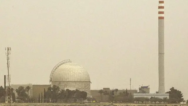 Una fotografía tomada el 8 de marzo de 2014 muestra una vista parcial de la planta de energía nuclear de Dimona en el desierto del Negev, en el sur de Israel.