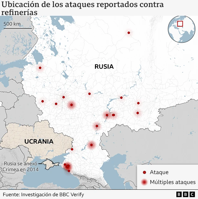 Un gráfico de la BBC que muestra las ubicaciones de los ataques en las refinerías marcadas en un mapa de Rusia. 