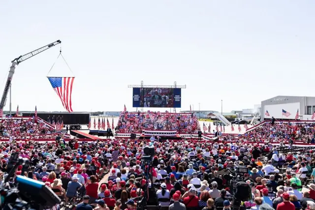 Una concentración en un evento de campaña de Trump