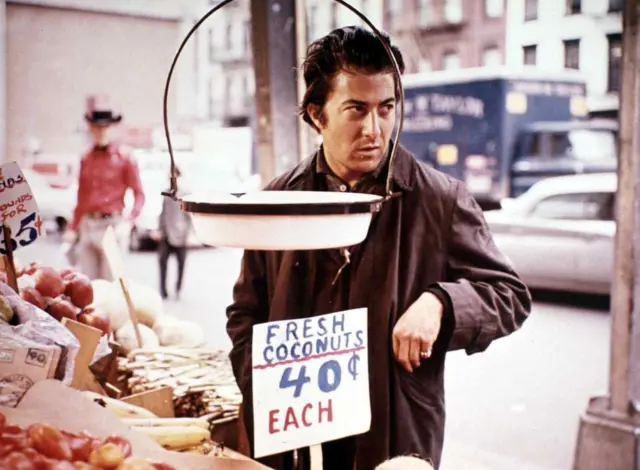 Dustin Hoffman como Rizzo en 