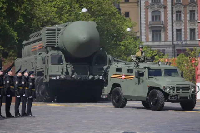 Exhibición en un desfile del misil nuclear ruso RS-24 Yars.