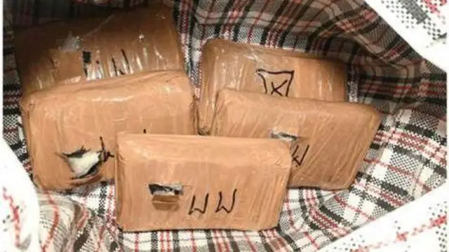 paquetes de cocaína