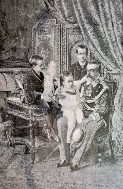 Amadeo con sus tres hijos