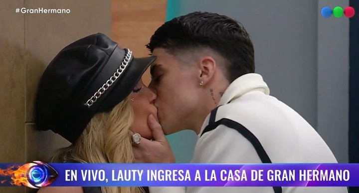 La noche en la que Lauty Gram entró a la casa para sorprender (y besar) a su novia.