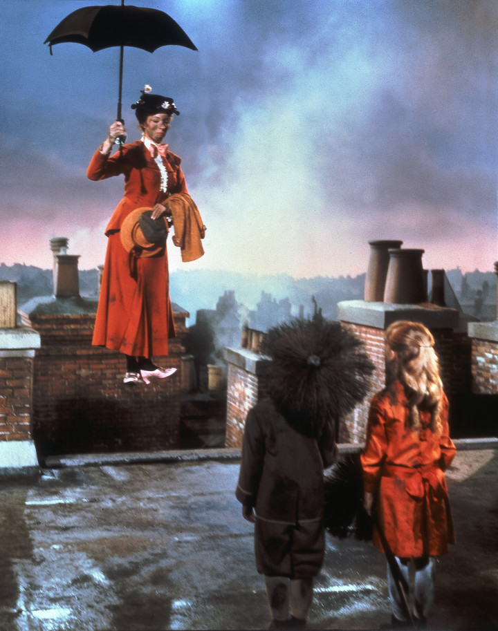 La niñera voladora. “Mary Poppins” fue su debut en el cine.