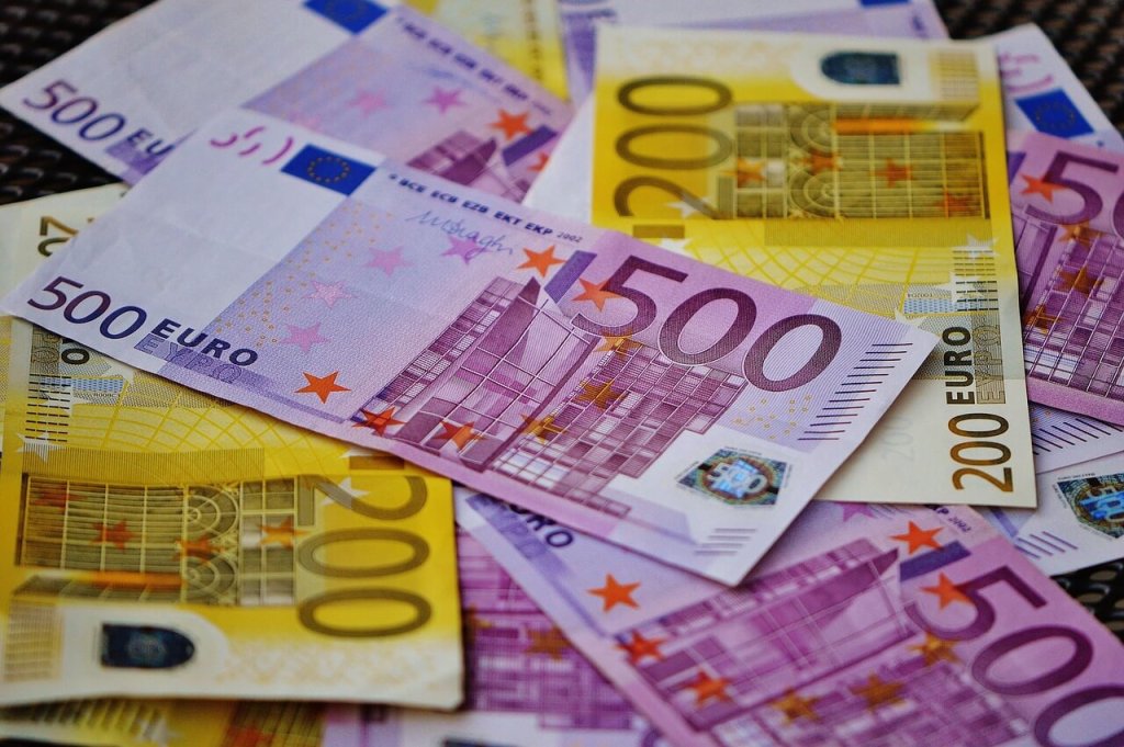 ¿De qué te libra el dinero físico? El debate que marcará el futuro de la economía ciudadana 3