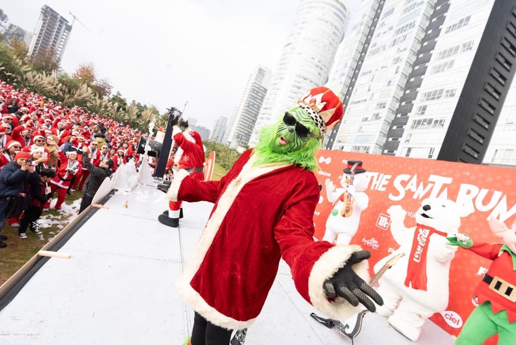 The Santa Run 2024: Corre disfrazado de Santa en la carrera más divertida de la CDMX | Foto: IG The Santa Run 