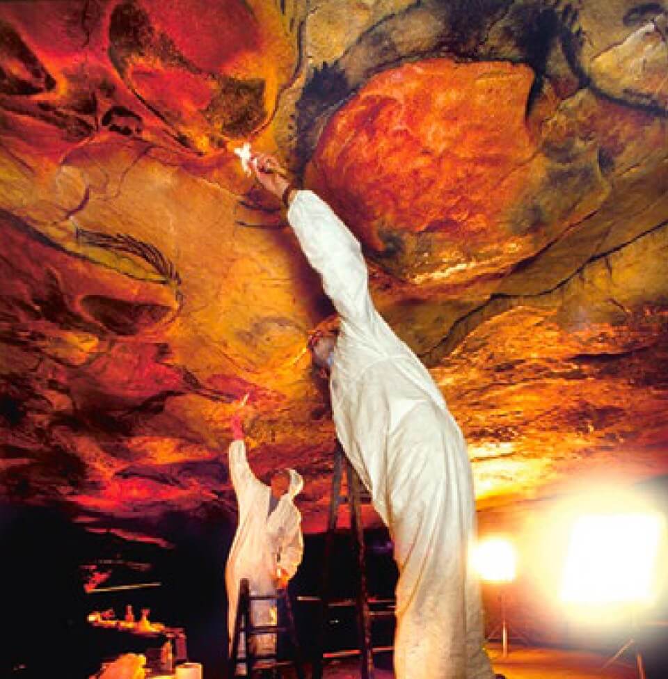 Su réplica moderna se basa en décadas de estudio técnico, artístico y arqueológico para reproducir cada trazo con rigor paleolítico.