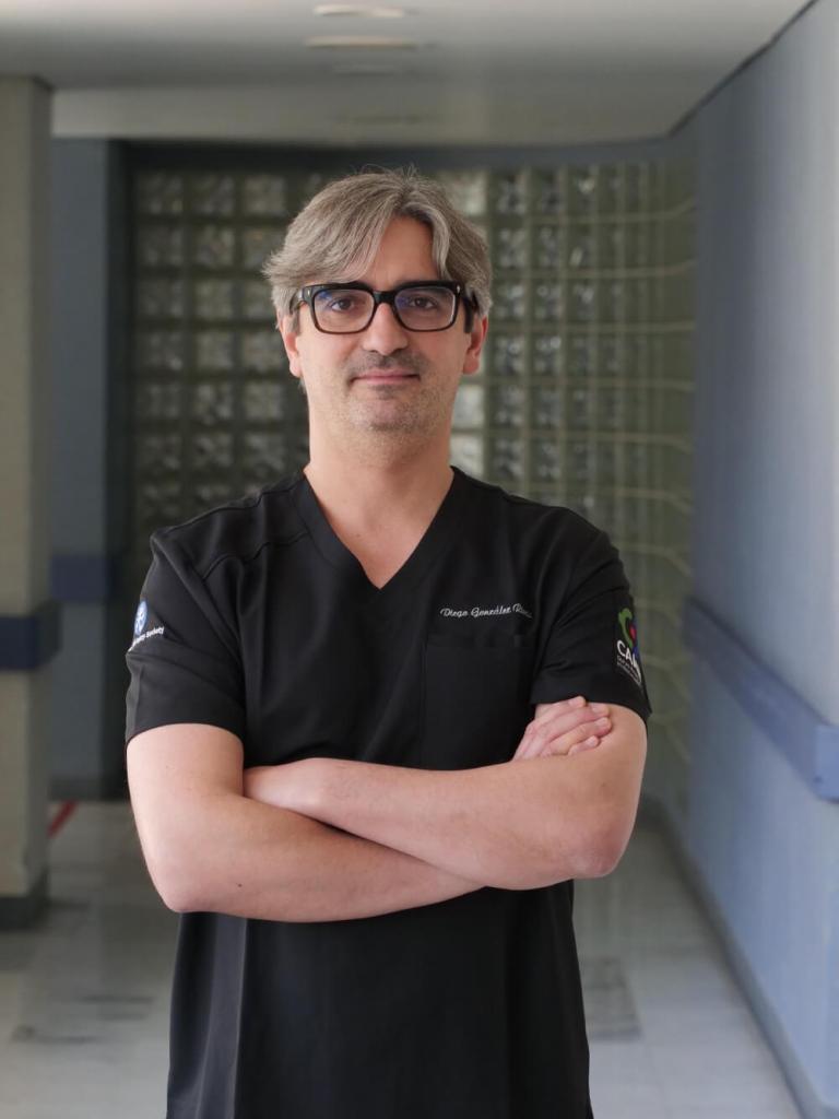 Dr. González