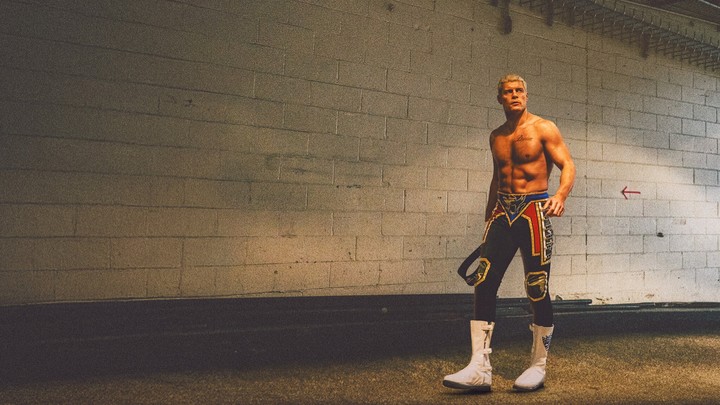 La historia detrás del fenómeno de los luchadores de la WWE.