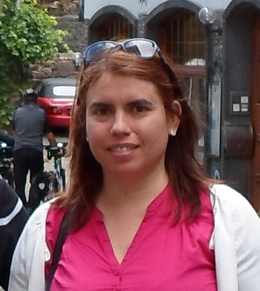 Esther Hernández-SanMiguel