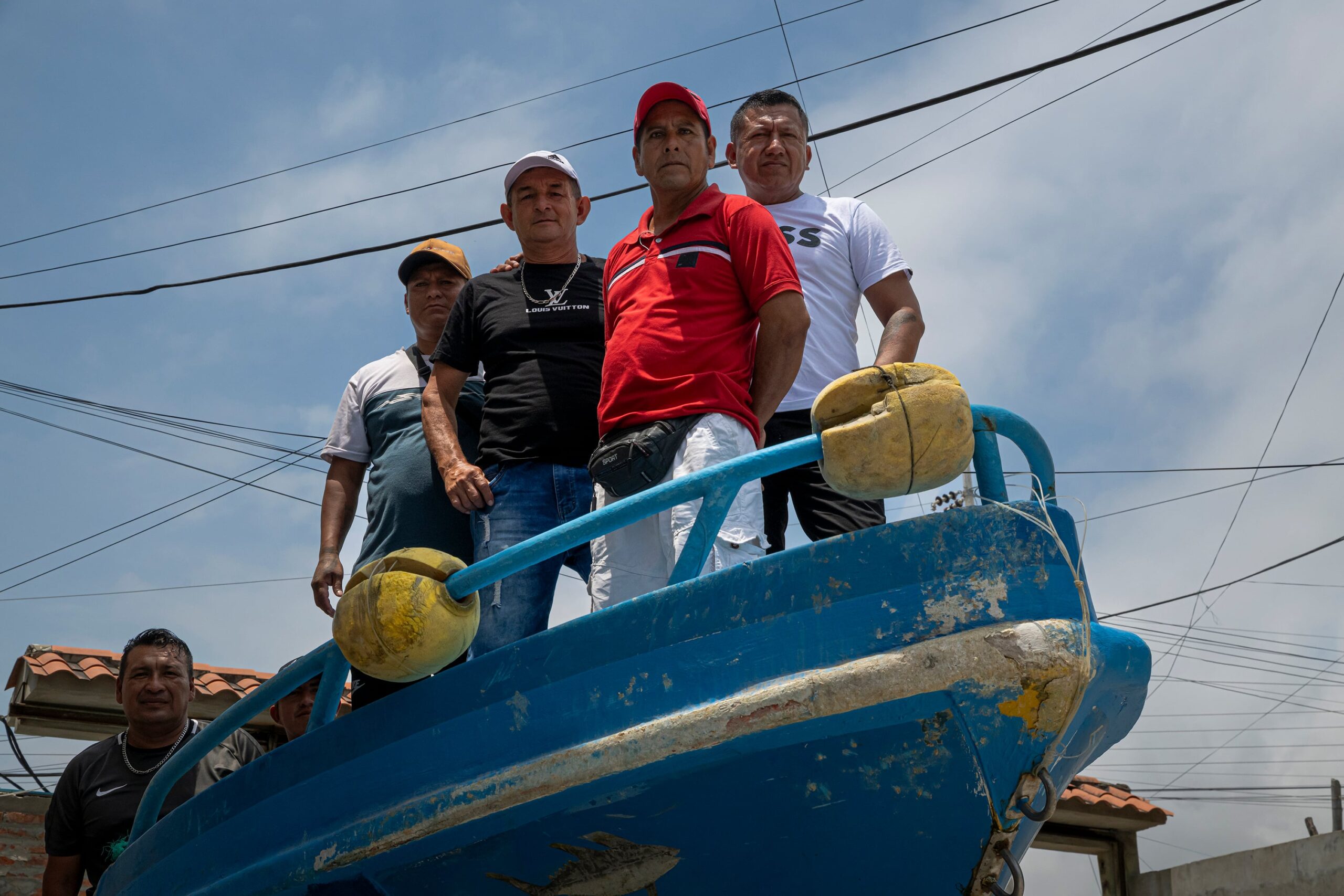 Parte de los 16 pescadores de San Mateo, Manta, en Ecuador.