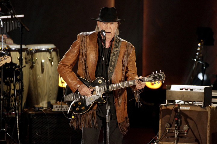 Neil Young en vivo en 2015. Foto Reuters
