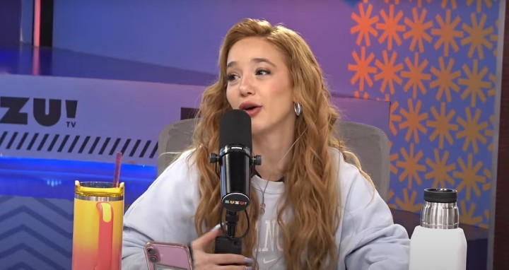 Ángela Torres develó que cómo era la economía en su romance con Rusherking. | Foto: Luzu TV