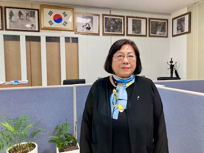 Kim Hyung-mi, de 61 años, presidenta de la Casa de las Madres de Mayo, una asociación que junta a familiares de víctimas del levantamiento de Gwangju, el miércoles 4 de junio en Gwangju.
