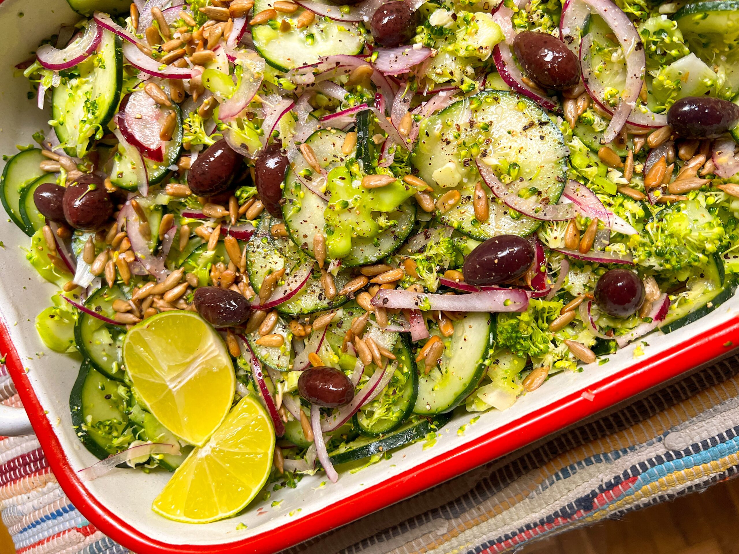 Brócoli y pepino: dos alimentos que activan alertas